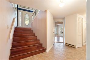 1055 Thistlewood Dr — listing photo 31 of 53