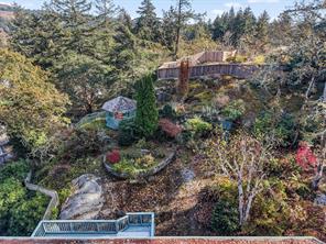 1055 Thistlewood Dr — listing photo 45 of 53