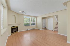 637 Jolly Pl — listing photo 15 of 42
