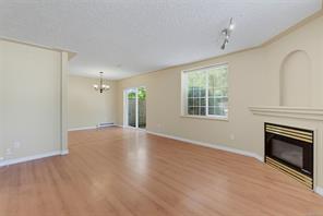 637 Jolly Pl — listing photo 16 of 42