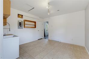 637 Jolly Pl — listing photo 30 of 42