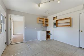 637 Jolly Pl — listing photo 31 of 42
