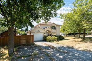 637 Jolly Pl — listing photo 39 of 42
