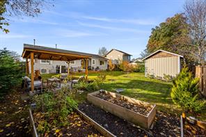 130 Colorado Dr — listing photo 17 of 40