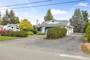 823 Yambury Rd — listing photo 22 of 33