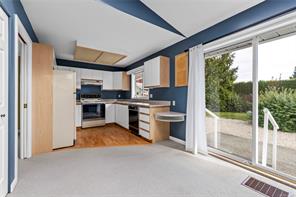 823 Yambury Rd — listing photo 26 of 33