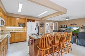 1072 Roberton Blvd — listing photo 15 of 64