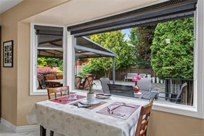 1072 Roberton Blvd — listing photo 23 of 64
