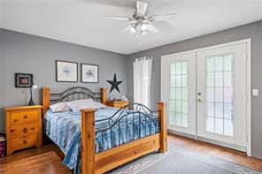 1072 Roberton Blvd — listing photo 28 of 64