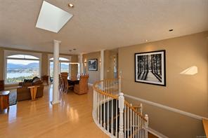 6097 Chippewa Rd — listing photo 13 of 83