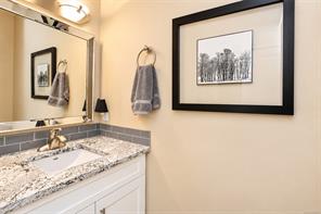 6097 Chippewa Rd — listing photo 42 of 83