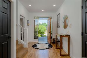 5546 Woodland Cres — listing photo 14 of 77