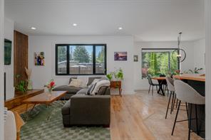 5546 Woodland Cres — listing photo 15 of 77