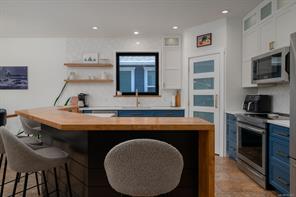 5546 Woodland Cres — listing photo 21 of 77