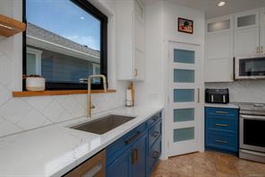 5546 Woodland Cres — listing photo 27 of 77