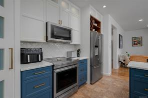 5546 Woodland Cres — listing photo 28 of 77