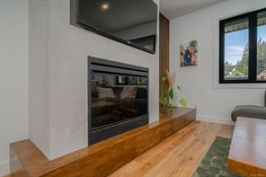 5546 Woodland Cres — listing photo 33 of 77