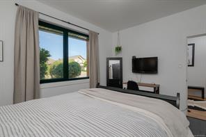 5546 Woodland Cres — listing photo 40 of 77