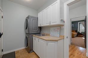 5546 Woodland Cres — listing photo 43 of 77