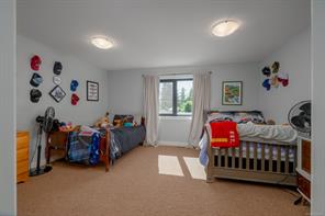 5546 Woodland Cres — listing photo 48 of 77