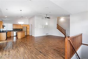 2426 Selwyn Rd — listing photo 17 of 33