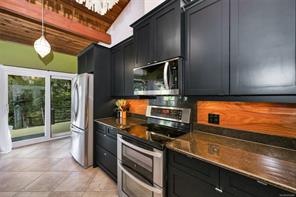 6156 Genoa Bay Rd — listing photo 16 of 45