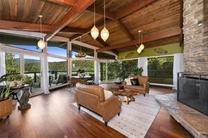 6156 Genoa Bay Rd — listing photo 19 of 45