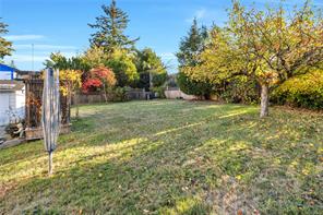 2935 Colwood Rd — listing photo 32 of 34