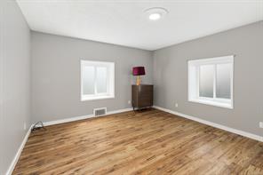 739 Marchmont Rd — listing photo 23 of 43