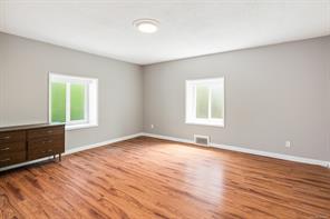 739 Marchmont Rd — listing photo 27 of 43
