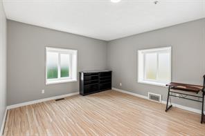 739 Marchmont Rd — listing photo 32 of 43