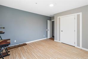 739 Marchmont Rd — listing photo 34 of 43