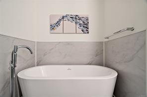 29 Saanich Ridge Dr — listing photo 17 of 32