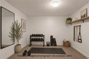 81 Logan Ave — listing photo 26 of 41