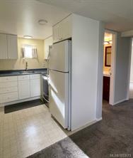81 Logan Ave — listing photo 34 of 41