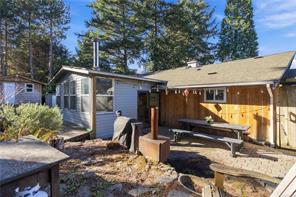 659 Strandlund Ave — listing photo 18 of 28