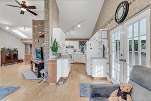 1470 Raines Rd — listing photo 15 of 67