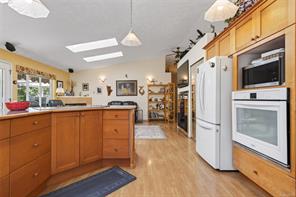 657 Sierra Pines Rd — listing photo 17 of 77