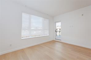 212-3564 Ryder Hesjedal Way — listing photo 13 of 35