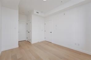 212-3564 Ryder Hesjedal Way — listing photo 17 of 35