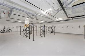 212-3564 Ryder Hesjedal Way — listing photo 31 of 35
