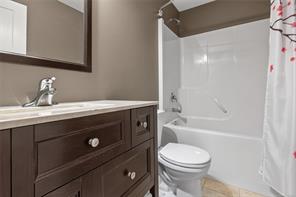 5923 Tower Pl — listing photo 14 of 32