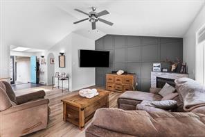 2786 Tamara Dr — listing photo 19 of 47