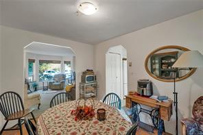 1492 Hyacinthe Bay Rd — listing photo 15 of 58
