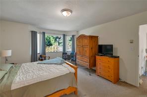 1492 Hyacinthe Bay Rd — listing photo 40 of 58