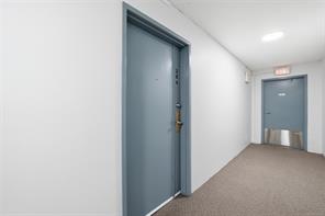 4204-997 Bowen Rd — listing photo 21 of 26