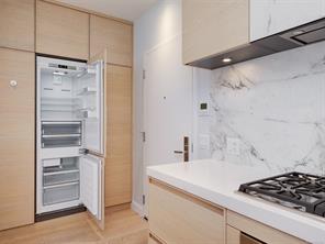 210-1916 Oak Bay Ave — listing photo 18 of 31