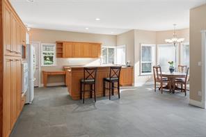 2910 Raven Hill Rd — listing photo 14 of 70