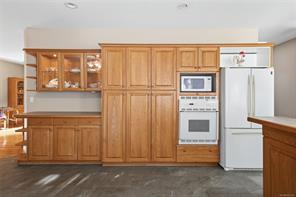 2910 Raven Hill Rd — listing photo 15 of 70
