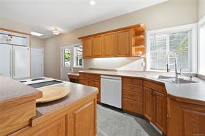 2910 Raven Hill Rd — listing photo 19 of 70